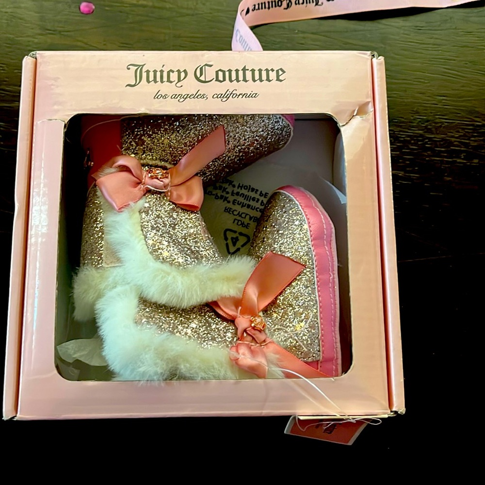 Juicy couture baby shoes